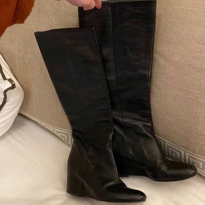 VINCE. 6 black tall low wedge boots leather made in Italy so comfortable